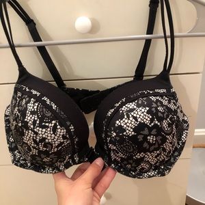 Victoria’s Secret Very Sexy Push Up Bra